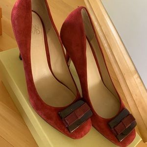 Joan & David size 7.5. warmer red(brick) suede. 3.5 inch heels.